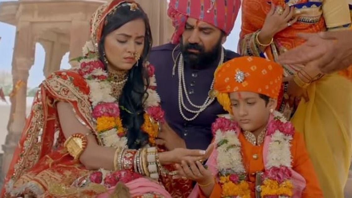 Tejaswi Prakash and Afaan Khan in a scene from <i>Pehredaar Piya Ki. </i>