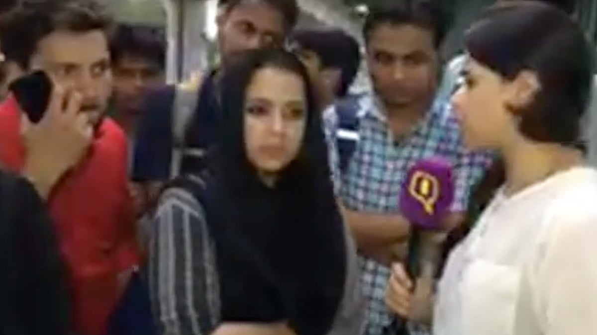 Students of Jamia Milia Islamia discussing the triple talaq verdict.