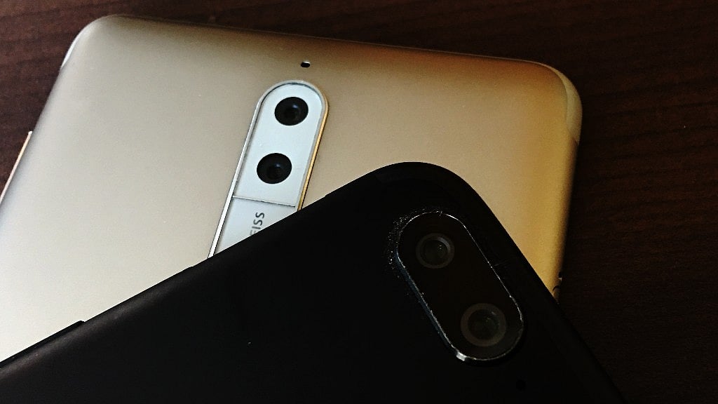 Nokia 8 and OnePlus 5 go against each other. 