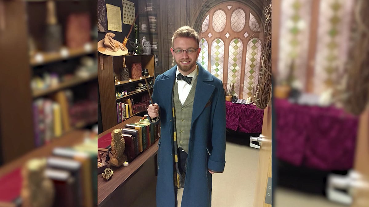 Kyle Hubler, the teacher who gave his classroom a magical mood