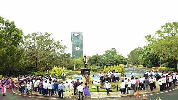 Campus of Visvesvaraya Technological University.