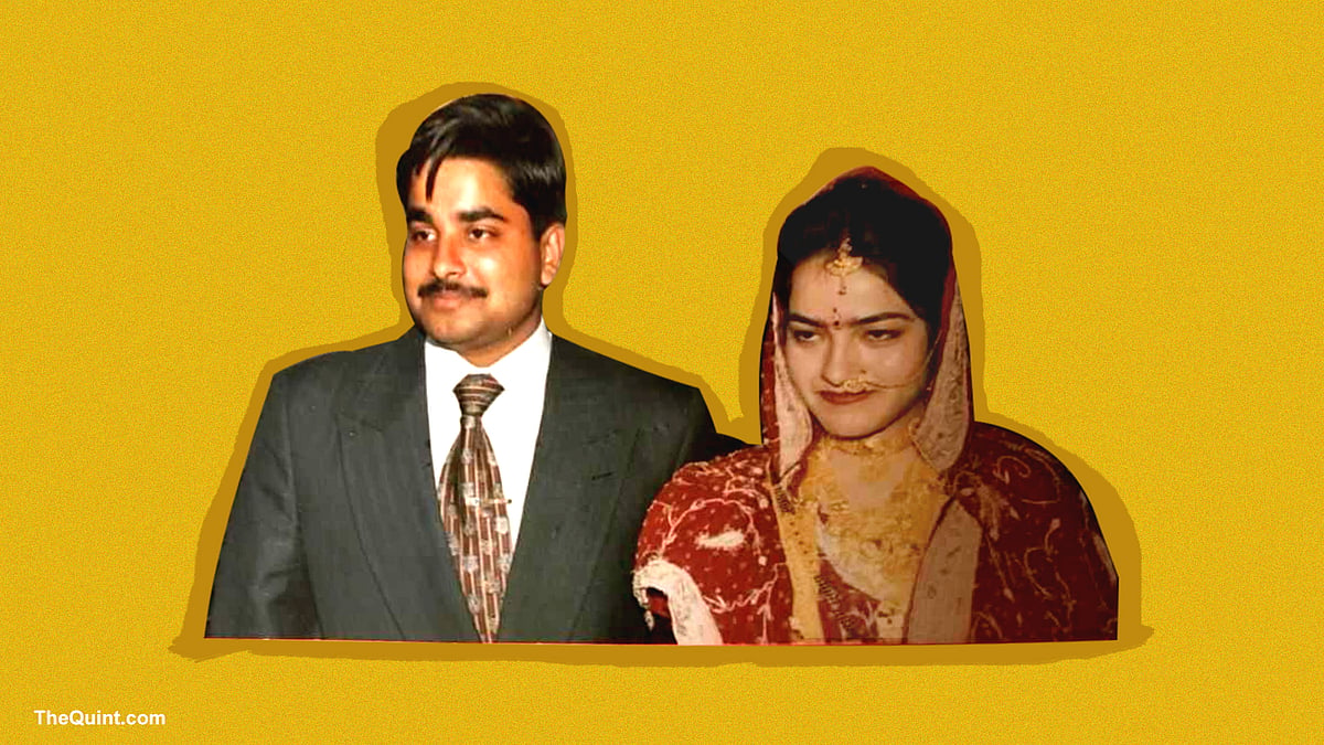 Marriage photo of Honeypreet with her ex-husband Vishwas Gupta.