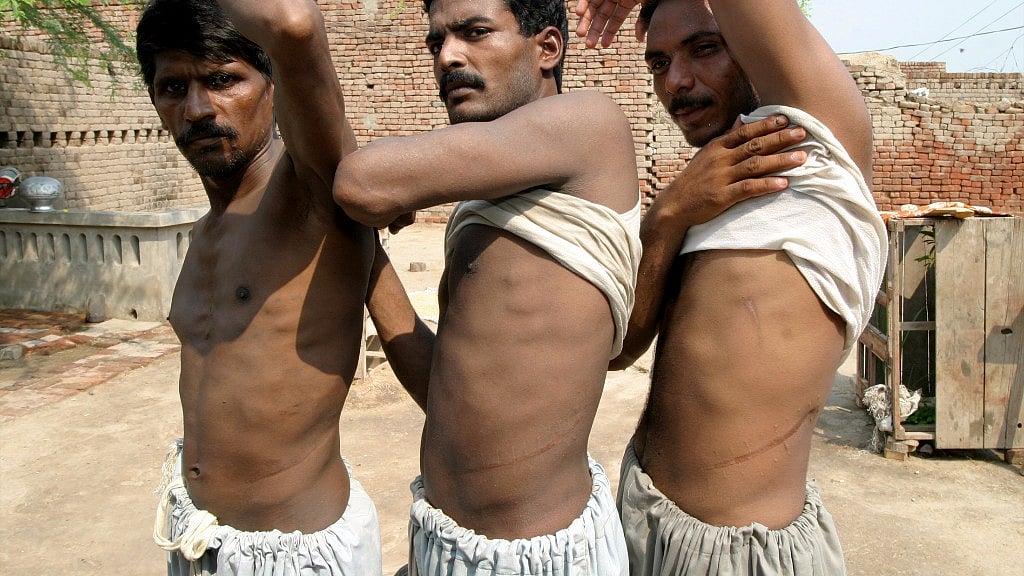In Pakistan’s Kot Momin in Sargodha district, hundreds have sold their kidneys.