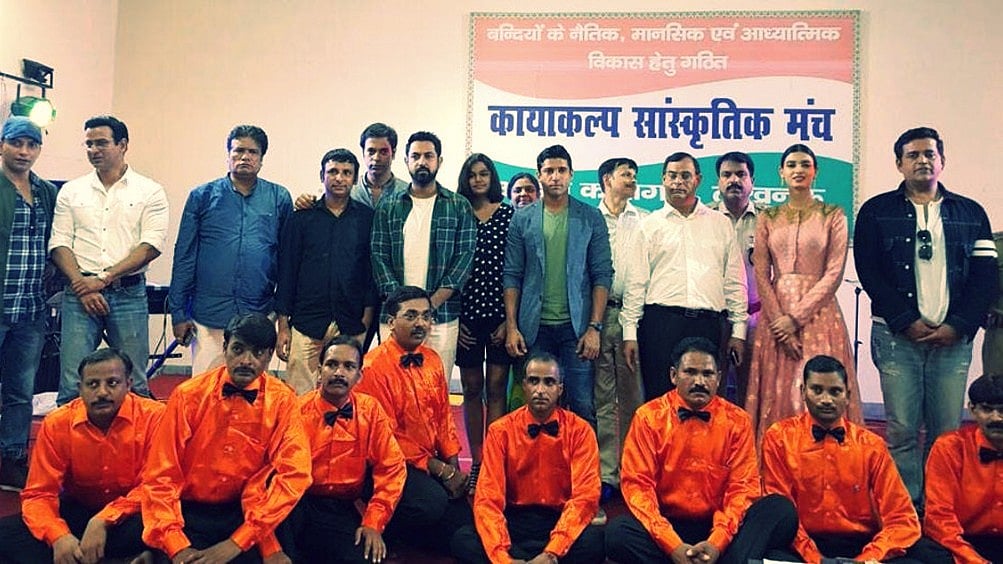 Healing Hearts, the band that <i>Lucknow Central</i> is reportedly inspired from. 