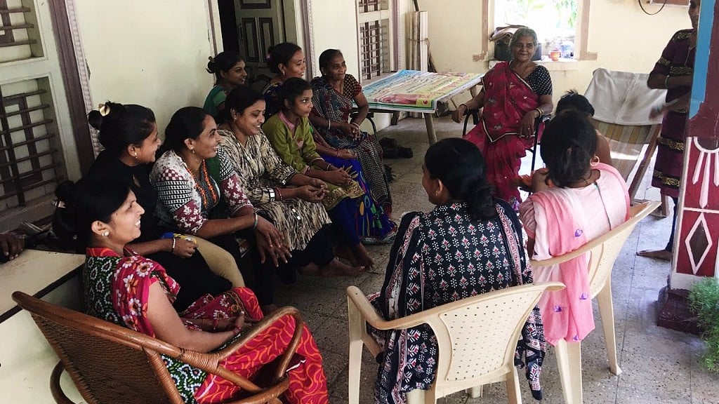<b>The Quint</b> travelled to a village in Gujarat to talk to women who have been fighting against the sale of illegal liquor.