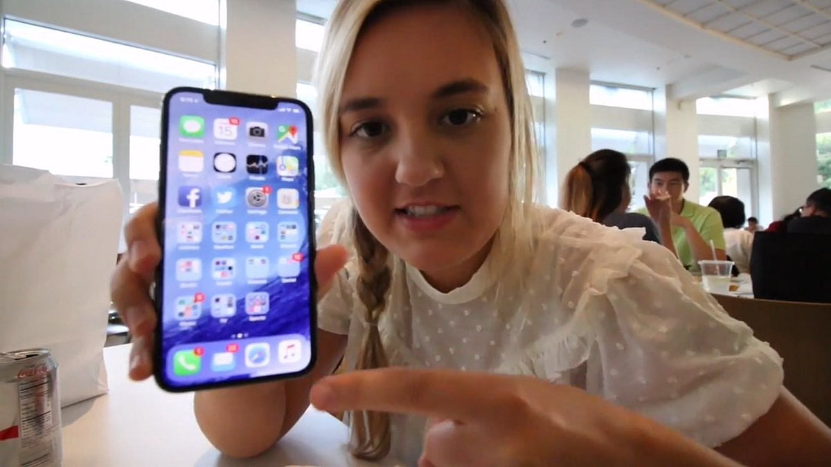 iPhone X hands-on video by an iPhone X engineer’s daughter has gone viral.