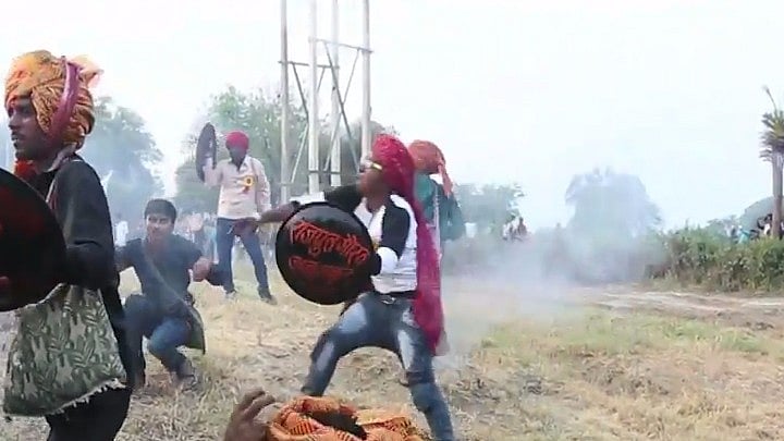 Warriors participate in traditional “Hingot war” at Gautampura, Indore