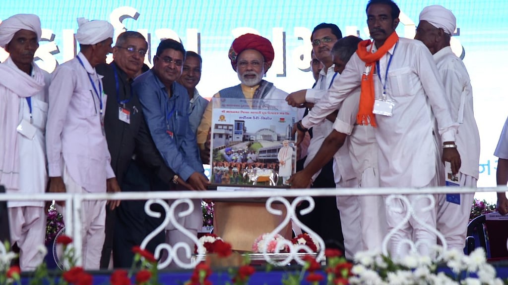 PM Modi Inaugurates Ro-Ro Ferry Service From Ghogha to Dahej
