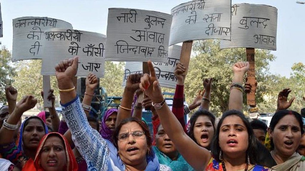 Women protest in Gurgaon against reports of gang rape incidents in Murthal. <b><br></b>