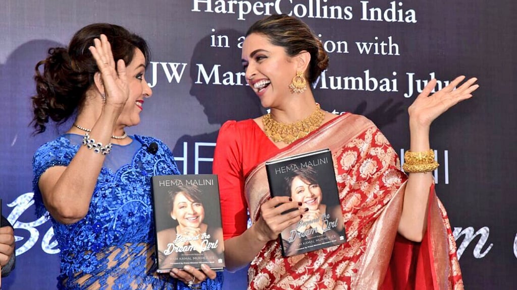 Hema Malini and Deepika Padukone share their filmi experiences. 