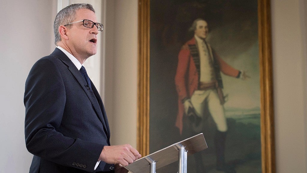 Director General of MI5 Andrew Parker delivers a speech in central London, on the security threat facing Britain, on 17 October. (Photo: AP)