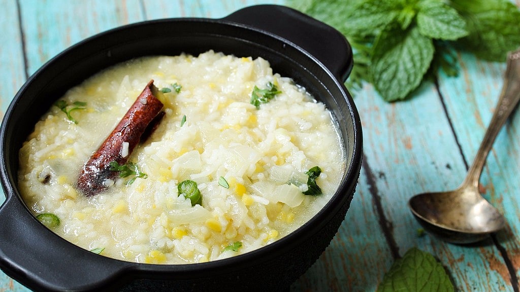 Over 800 kg of khichdi will be prepared live on 4 November.
