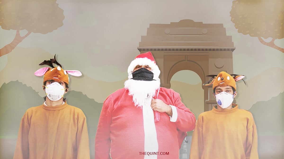 Sing along with Santa.