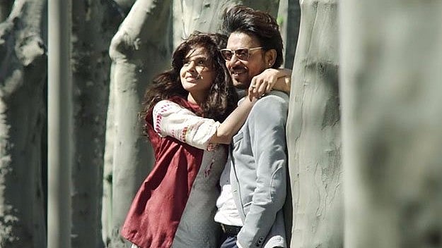 Saba Qamar and Irrfan Khan in a still from <i>Hindi Medium.</i>