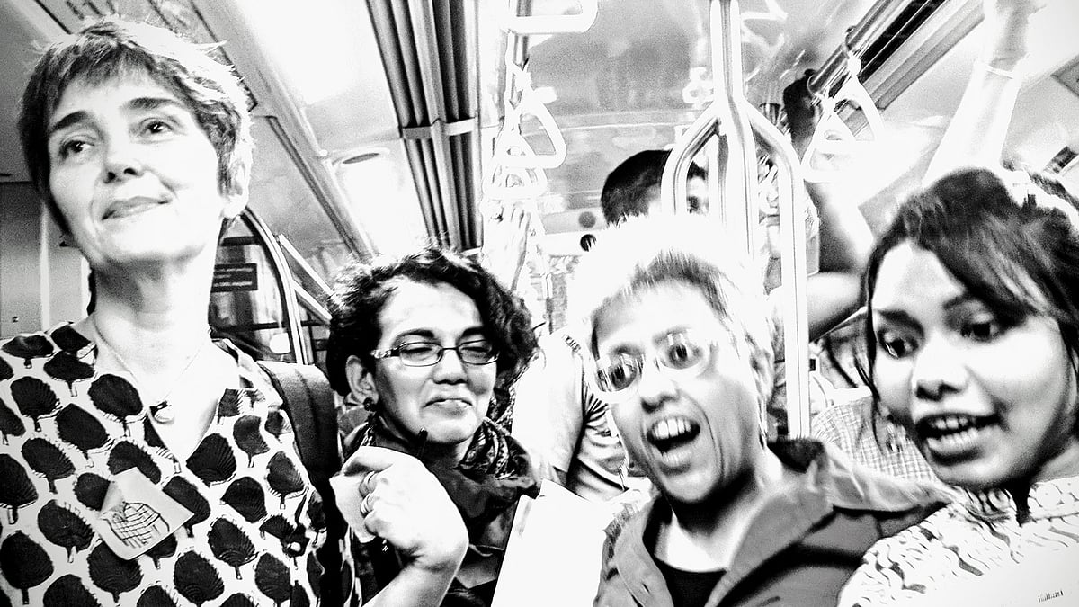 Poetry with Prakriti, in association with Bonjour India, organised a 20-minute ride full of poetry and art in a Chennai metro train.