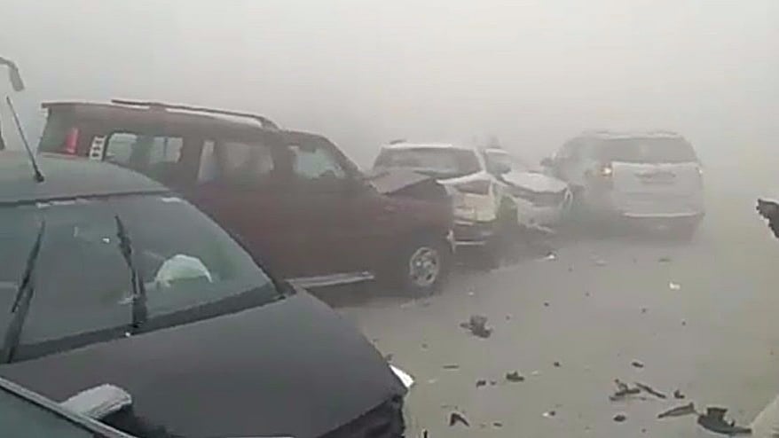 A multiple-vehicle collision on the Yamuna Expressway due to smog.&nbsp;