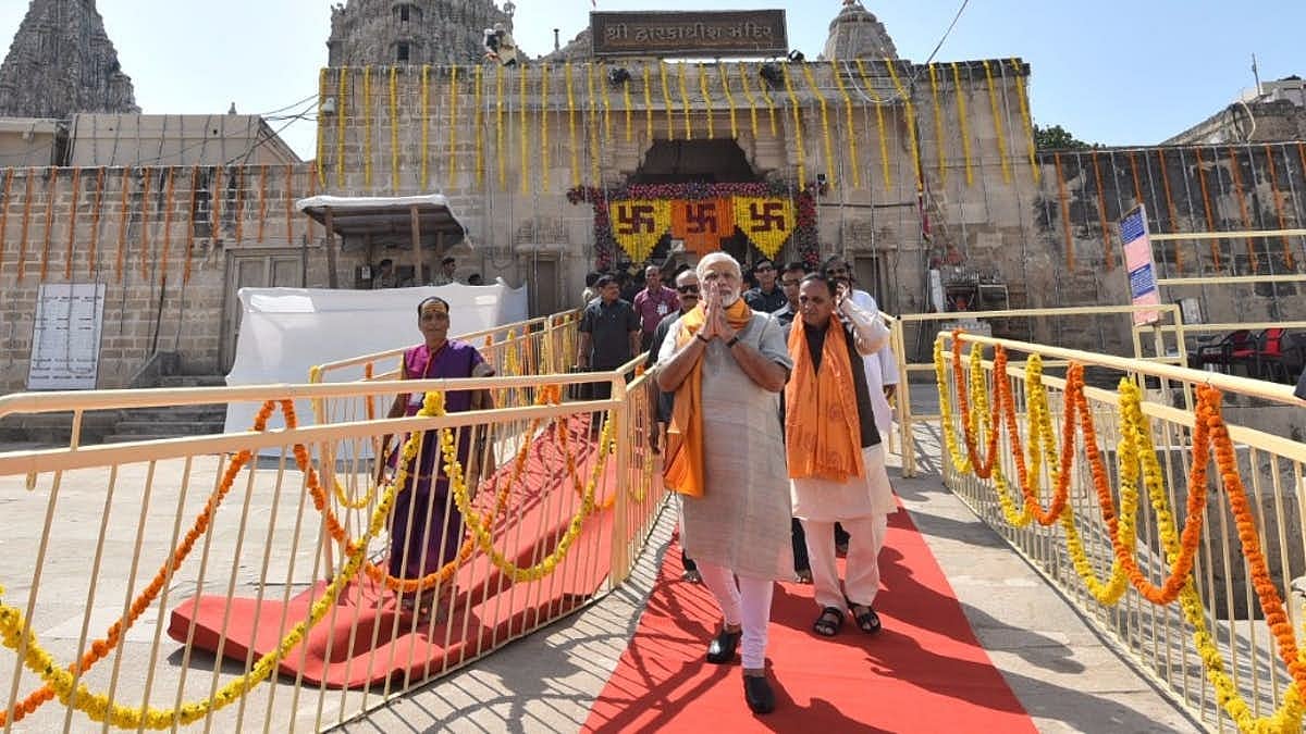 Prime Minister Narendra Modi at Dwarkadhish temple in Gujarat. (Photo: PTI)