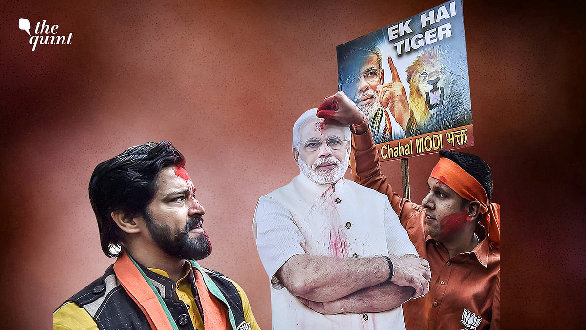 Party workers celebrating BJP’s success in the Gujarat and Himachal Pradesh state Assembly elections outside the BJP headquarter, in New Delhi, 18 December, 2017.