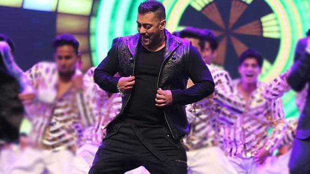 Salman Khan flaunting his dancing skills.&nbsp;
