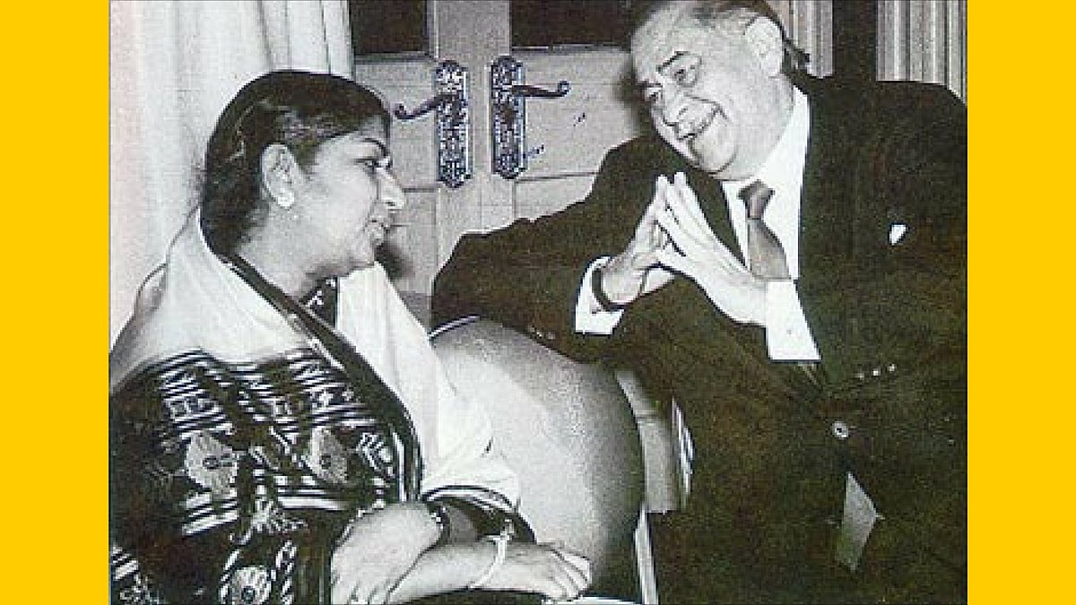Lata Mangeshkar and Raj Kapoor. 