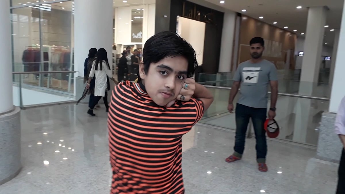 Pakistan’s Sameer Khan