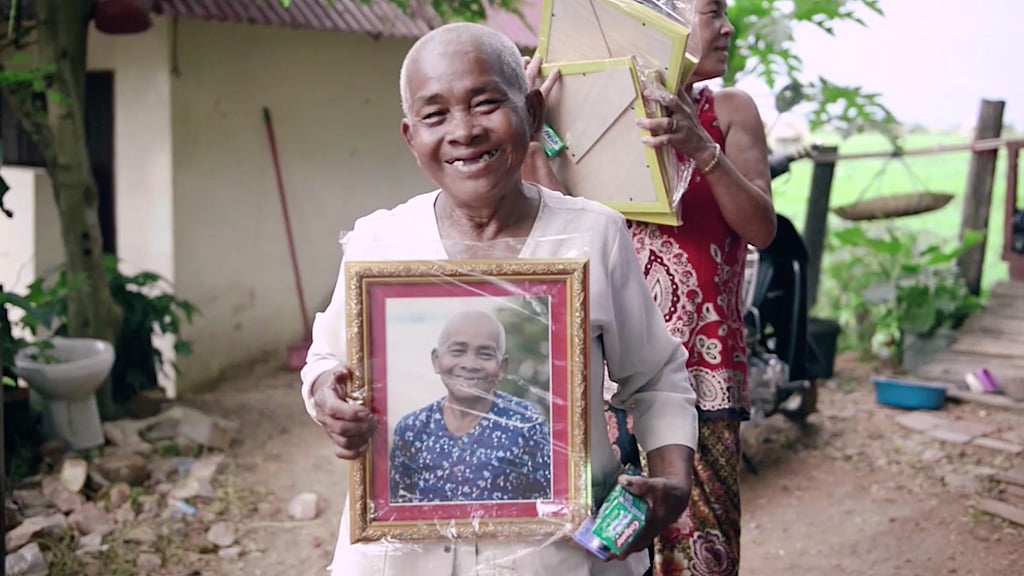 “My First Selfie” is a series of photos that includes not only simple portrait shots of the subjects themselves