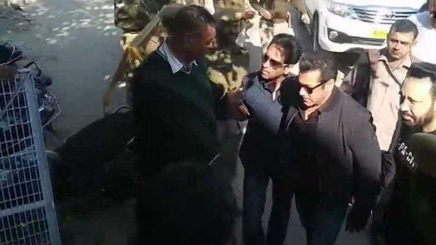 Salman Khan reaches Jodhpur Court.