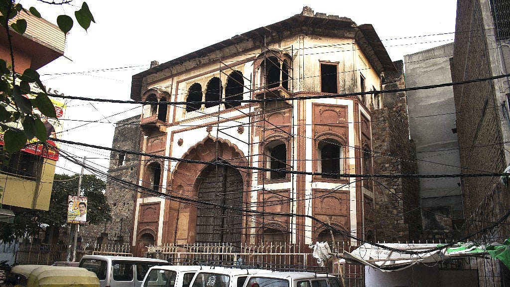 Zafar Mahal entry