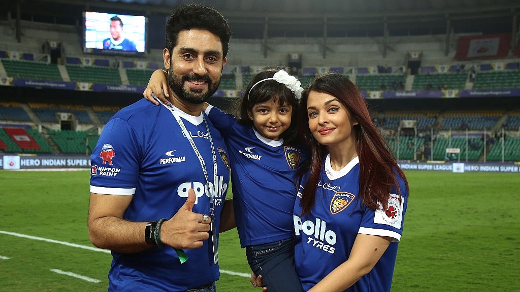 Aishwarya Rai with Aaradhya and Abhishek Bachchan. 