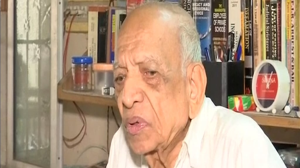 Narayan Lavate &amp; his wife Iravati want to die peacefully and painlessly.