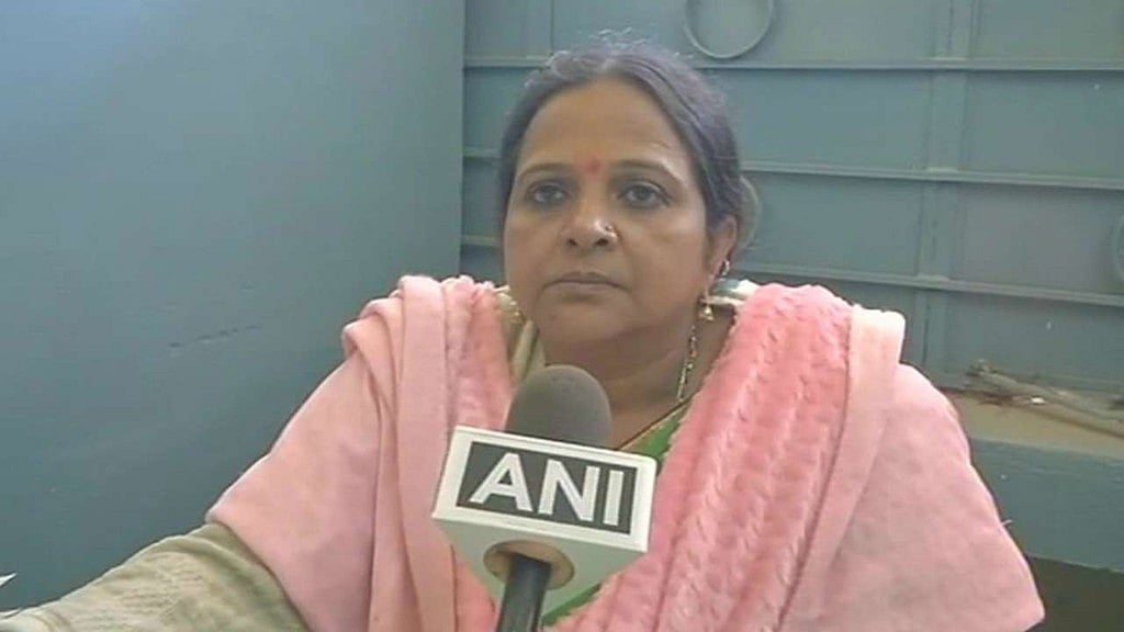 Snehlata Shankhwar is a biology teacher at a Raipur Kendriya Vidyalaya.