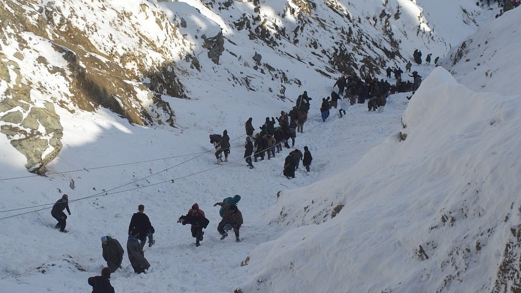 Rescue operations underway in Sadhna Pass of Tangdhar region in Jammu and Kashmir’s Kupwara district on Jan 6, 2018.