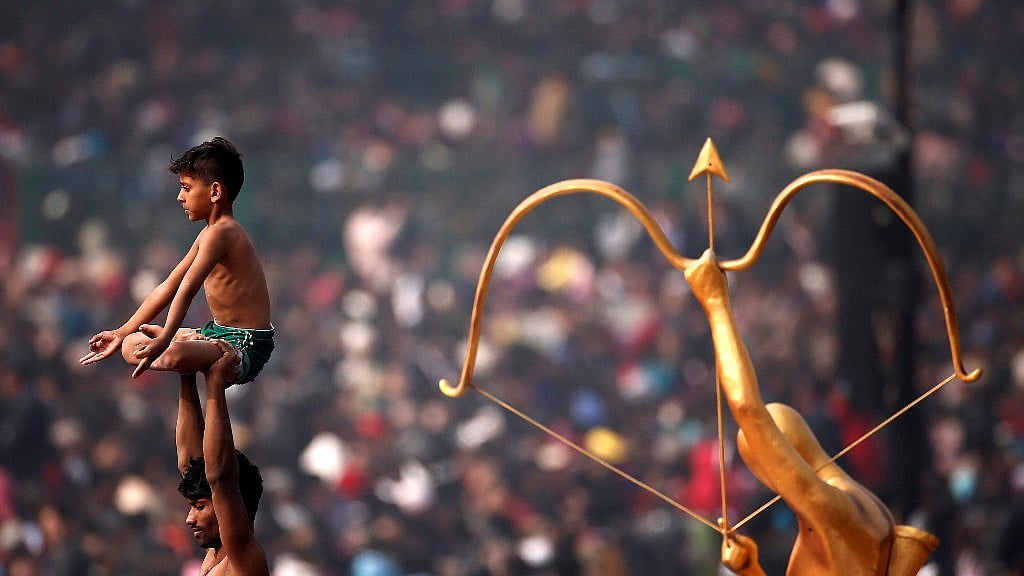 Indian artists perform during the Republic Day parade in New Delhi, India January 26, 2018.