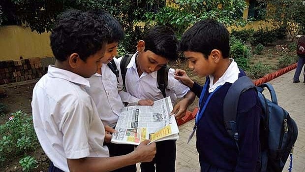 Around 3 percentage points more women who spent eight years or more in school said they were “not regularly exposed to any media” in 2015-16 than in 2005-06. 