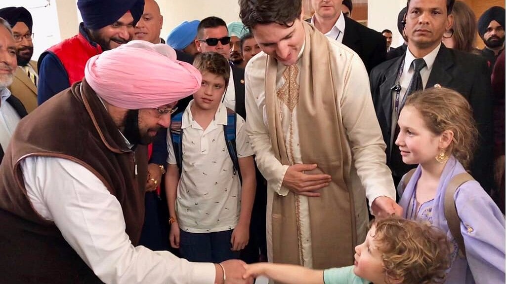 Punjab CM Captain Amarinder Singh with Canadian PM Justin Trudeau and his family.