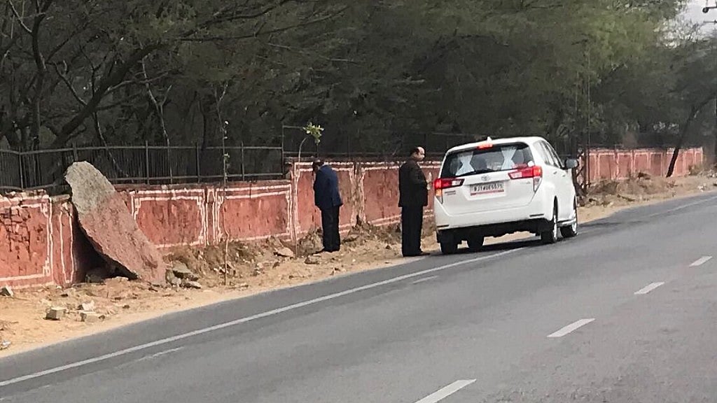 A picture of state Health Minister Kalicharan Saraf urinating on the walls of the Pink City has gone viral.