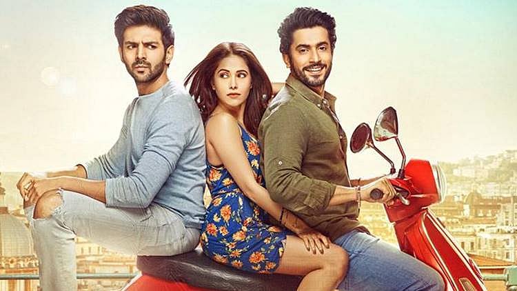 A poster of <i>Sonu Ke Titu Ki Sweety</i>