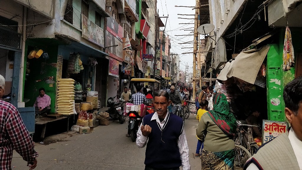 Bylanes of a neighbourhood in Kasganj. 