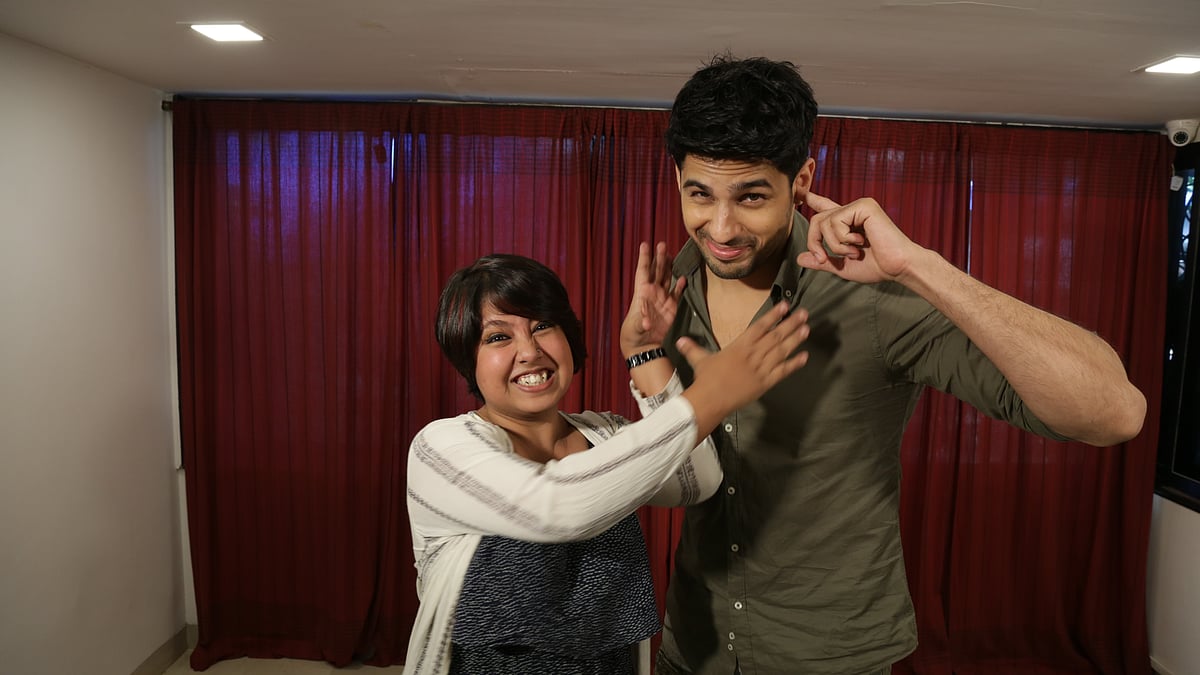 Sidharth Malhotra with Abira Dhar.&nbsp;