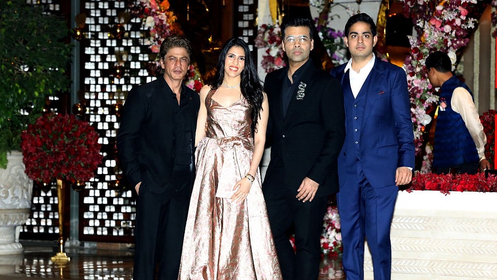 SRK, Shloka, KJo and Akash at the ceremony. 