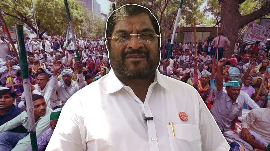 After exiting the NDA in 2017, Maharashtra MP and farmers’ leader Raju Shetti is seen cosying up to the Congress.&nbsp;