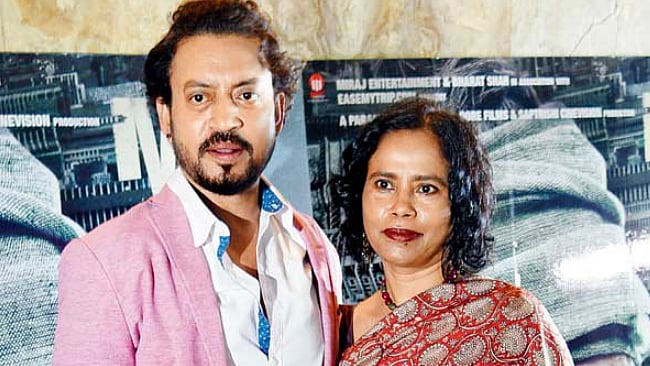 Irrfan Khan with Sutapa Sikdar. (Photo Courtesy: Facebook)