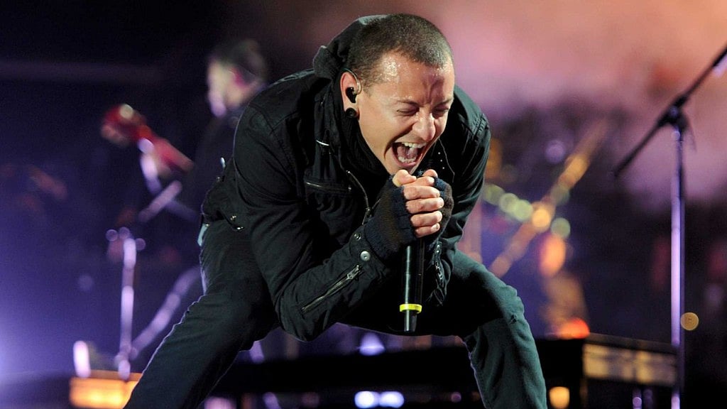 Chester Bennington lives on in our memory. 