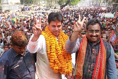 Agartala: Tripura BJP president Biplab Kumar Deb along with the party