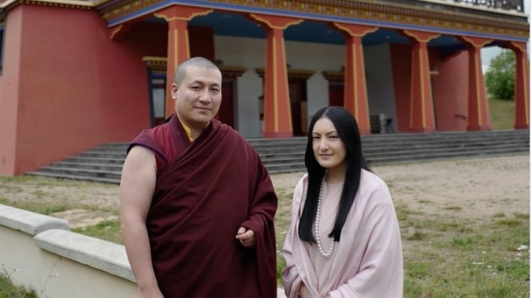 The 17th Gyalwa Karmapa announced on 12 March that he and his wife Sangyumla Rinchen Yangzom are expecting their first child.