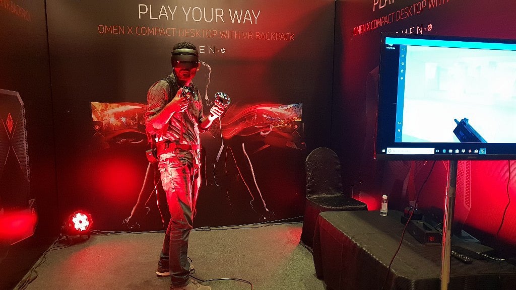 That’s me trying out the HP gaming backpack set.&nbsp;
