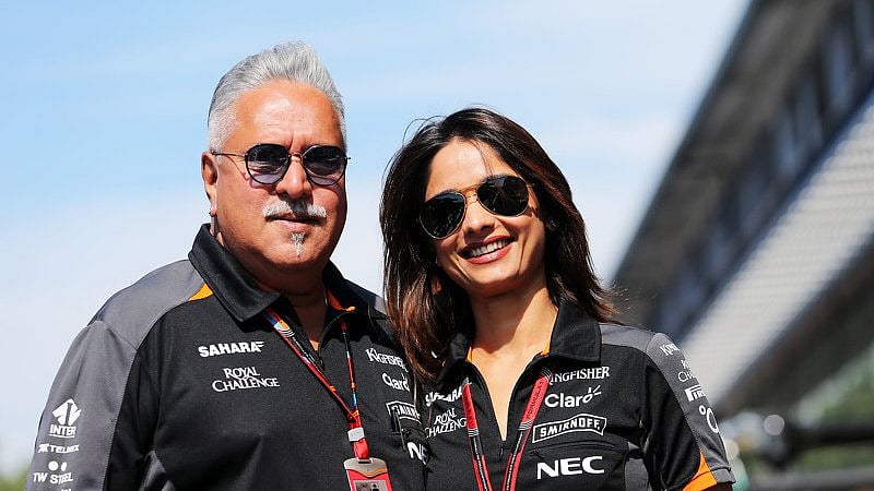 Vijay Mallya with Girlfriend Pinky Lalwani.