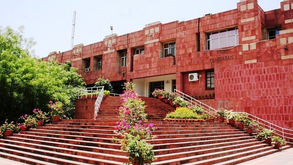The Jawaharlal Nehru University has increased its mess rates by 100 percent, drawing the ire of the students.&nbsp;