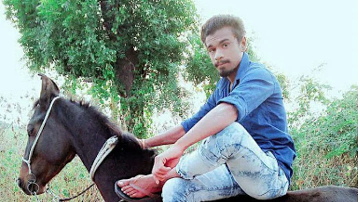 story-hero-img