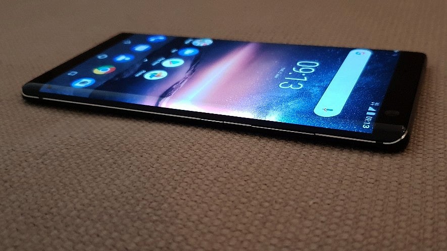 Nokia 8 Sirocco gets edge-screen with slim bezels.&nbsp;